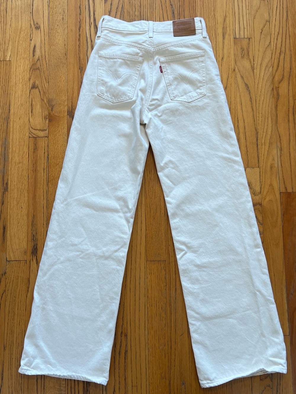 Levi's White High-Rise Wide-Leg Jeans - Picture 5 of 6